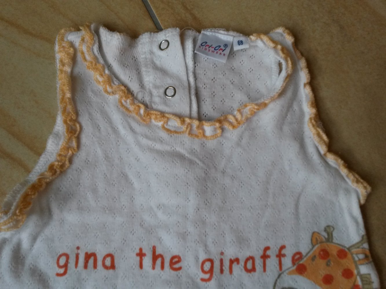 toller Schlafanzug/ Body in Gr. 68