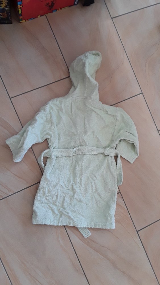 lindgrüner Bademantel 86/92