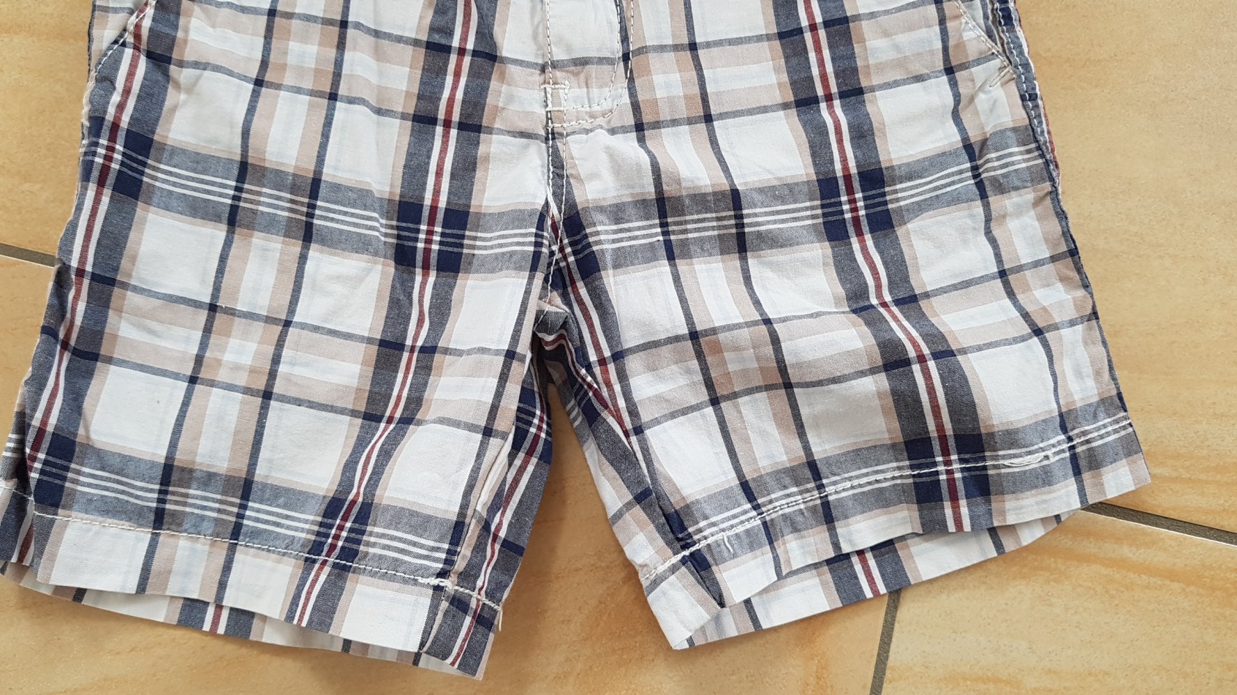 karierte Shorts Gr. 104 zara