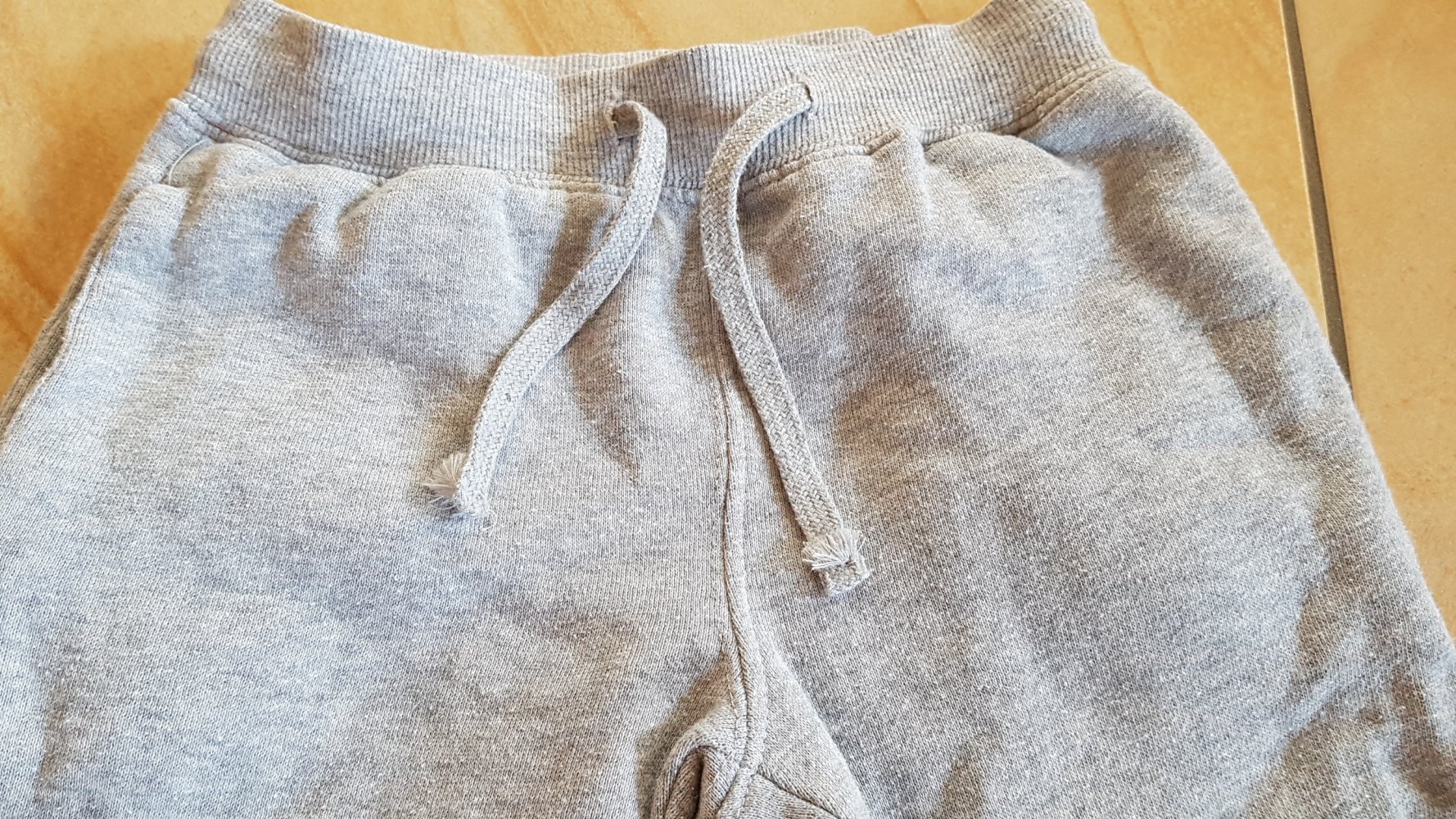 graue Jogginghose 98/104 lupilu