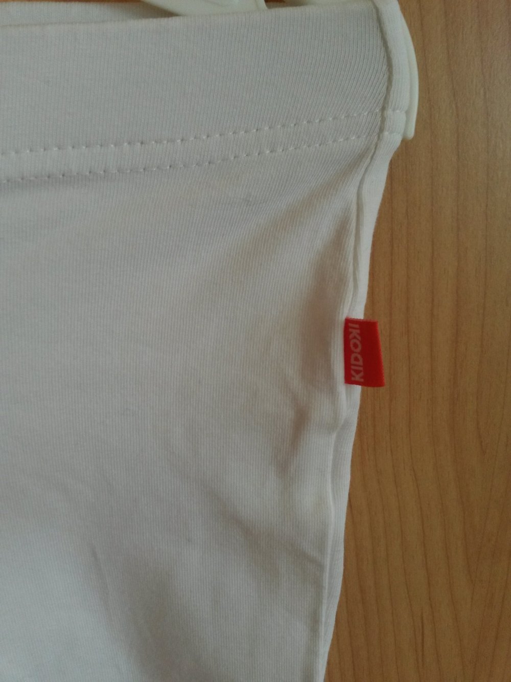 tolle Leggings mit Glitzerknöpfen in Gr. 104/110 von Kidoki (OTTO)