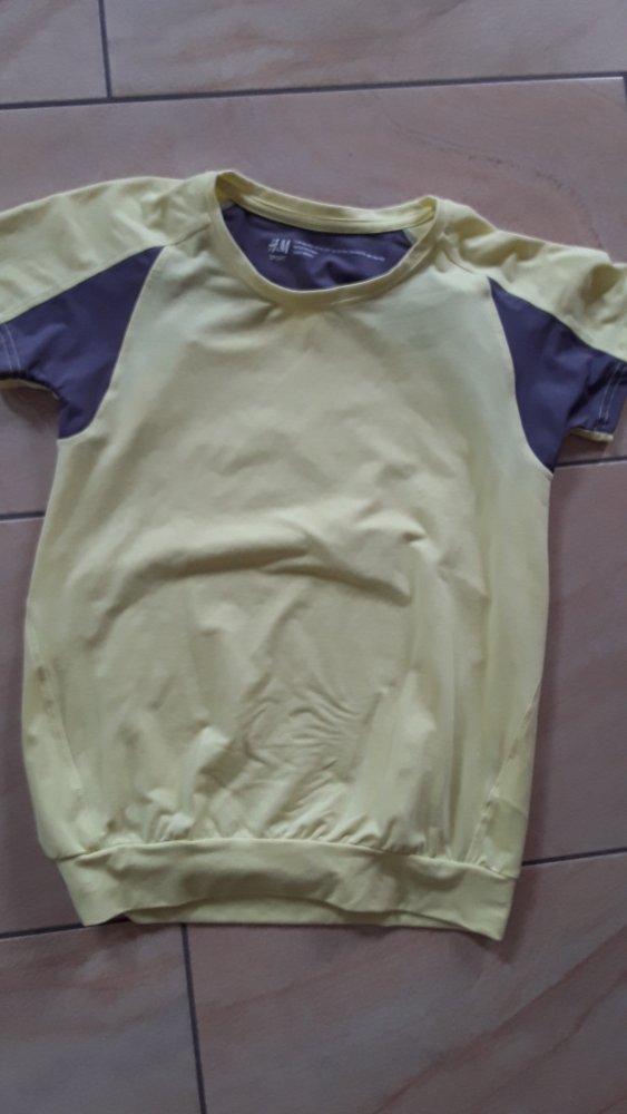 gelbes Sport-T-Shirt Gr. 146/152 von H&M