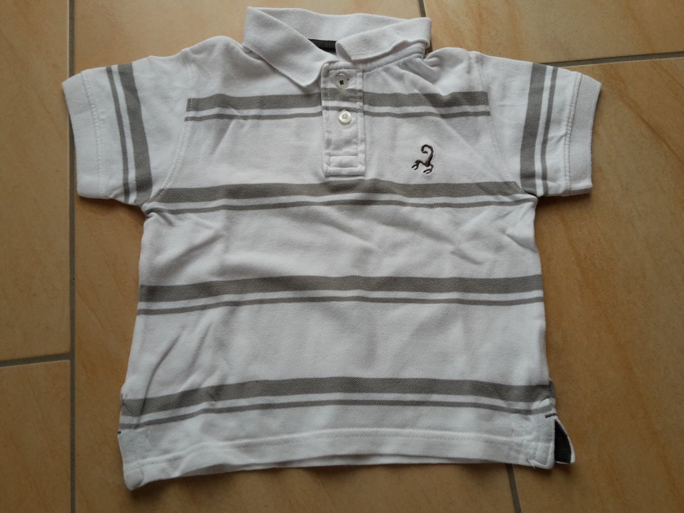 weiß-grau gestreiftes Poloshirt in Gr. 86 von Palomino