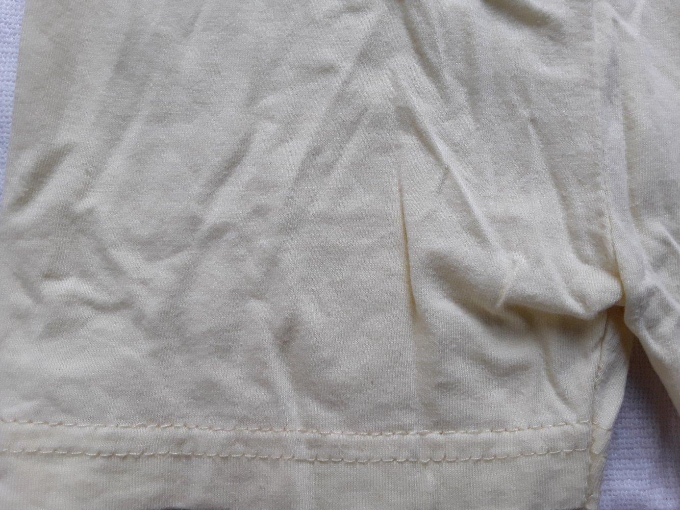 gelbe kurze Hose / Shorts in Gr. 80