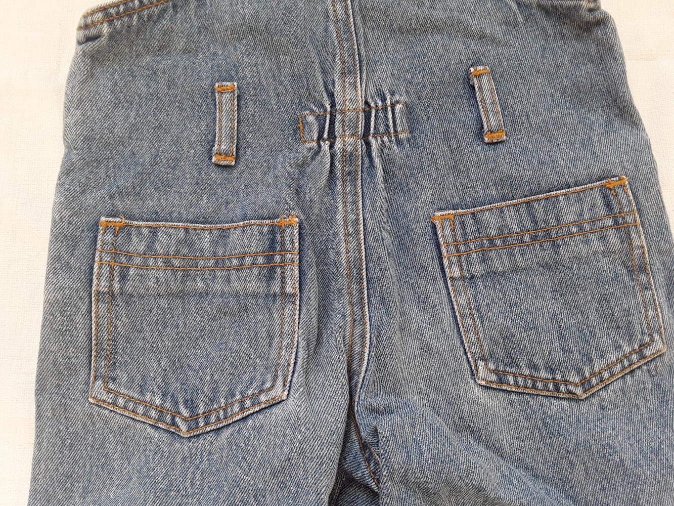 Jeanslatzshorts in Gr. 98