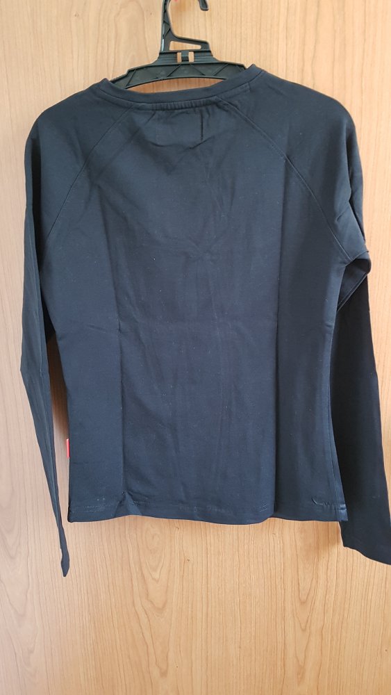 schwarzes, ungetragenes Langarmshirt in Gr. 164 von Red Horse (nur gewaschen)
