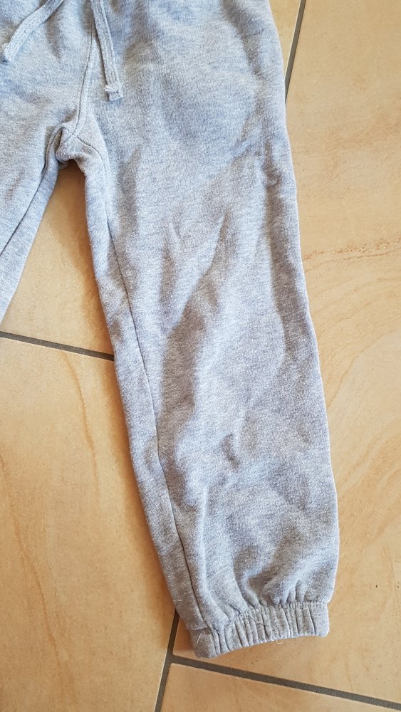 graue Jogginghose 98/104 lupilu