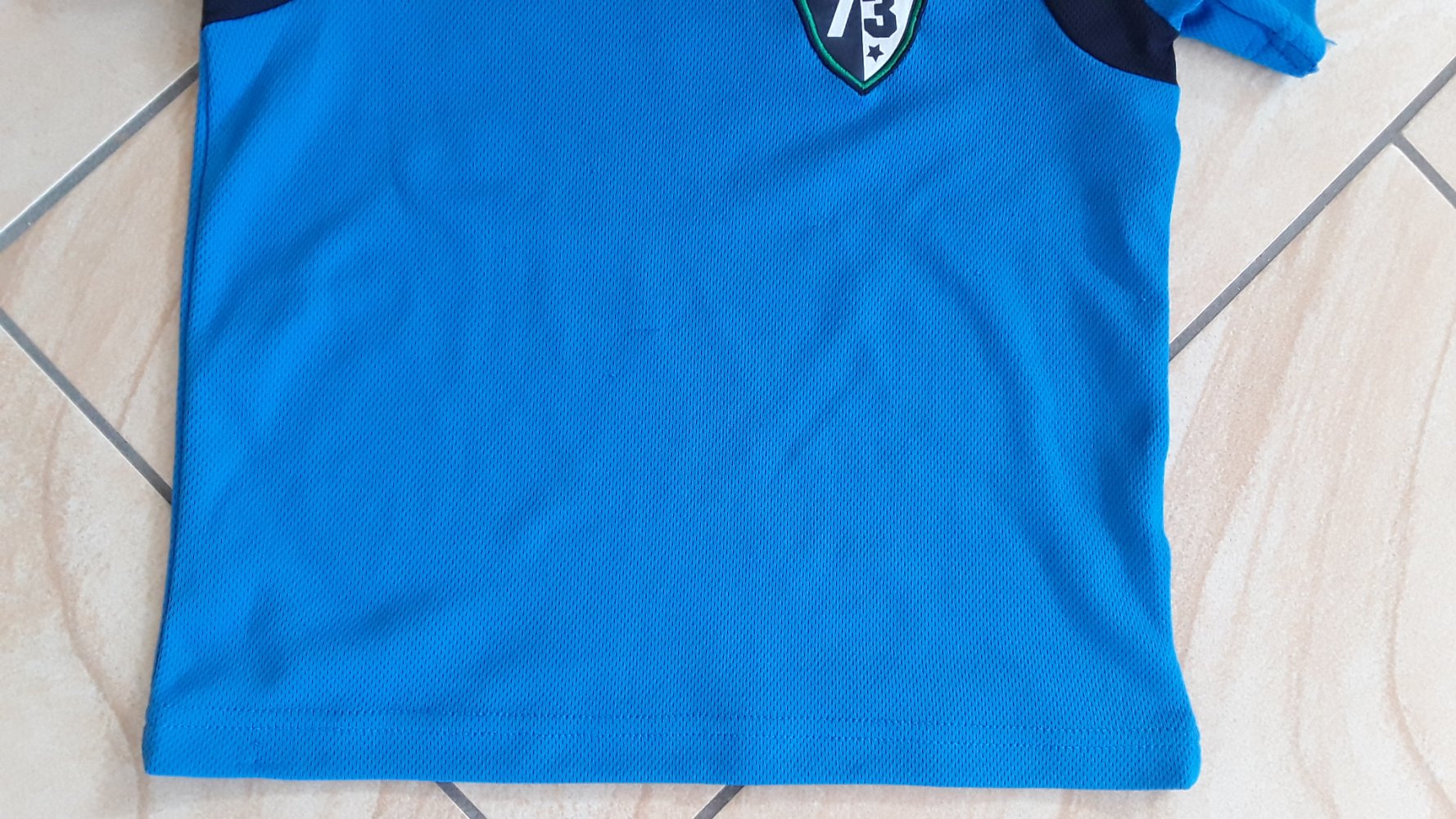 blaues Sport-T-Shirt in Gr. 104