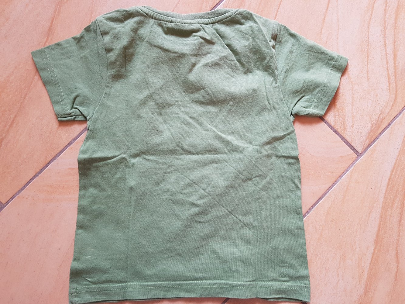 khakifarbenes T-Shirt in 92/98 von Scout