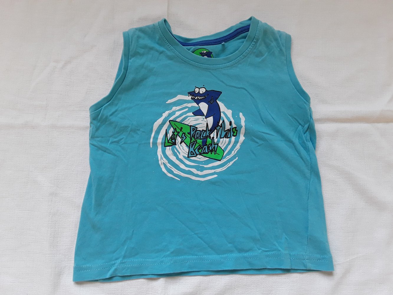 türkisfarbenes Tanktop/ ärmelloses Shirt in Gr. 92