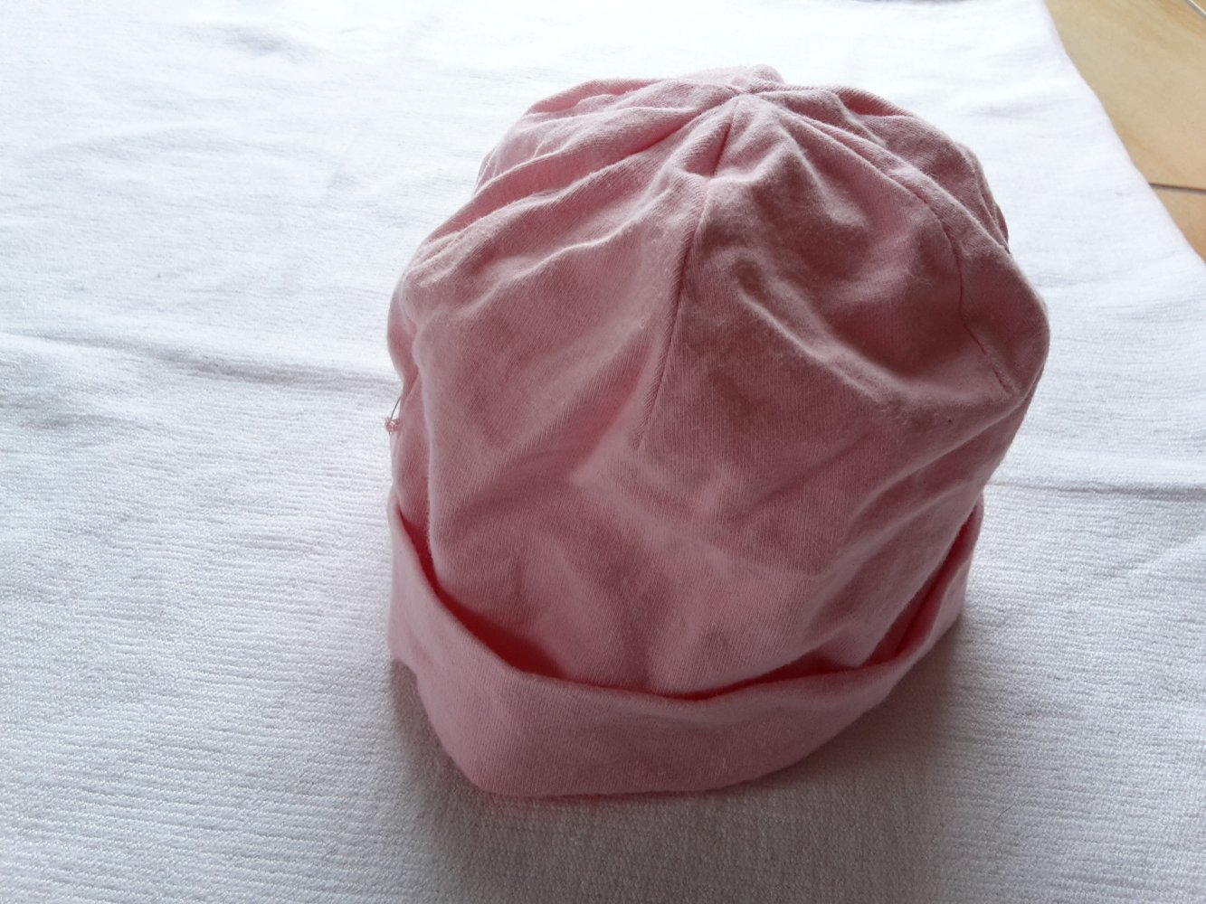 rosa Mütze mit Glitzersteinen in Gr. 98