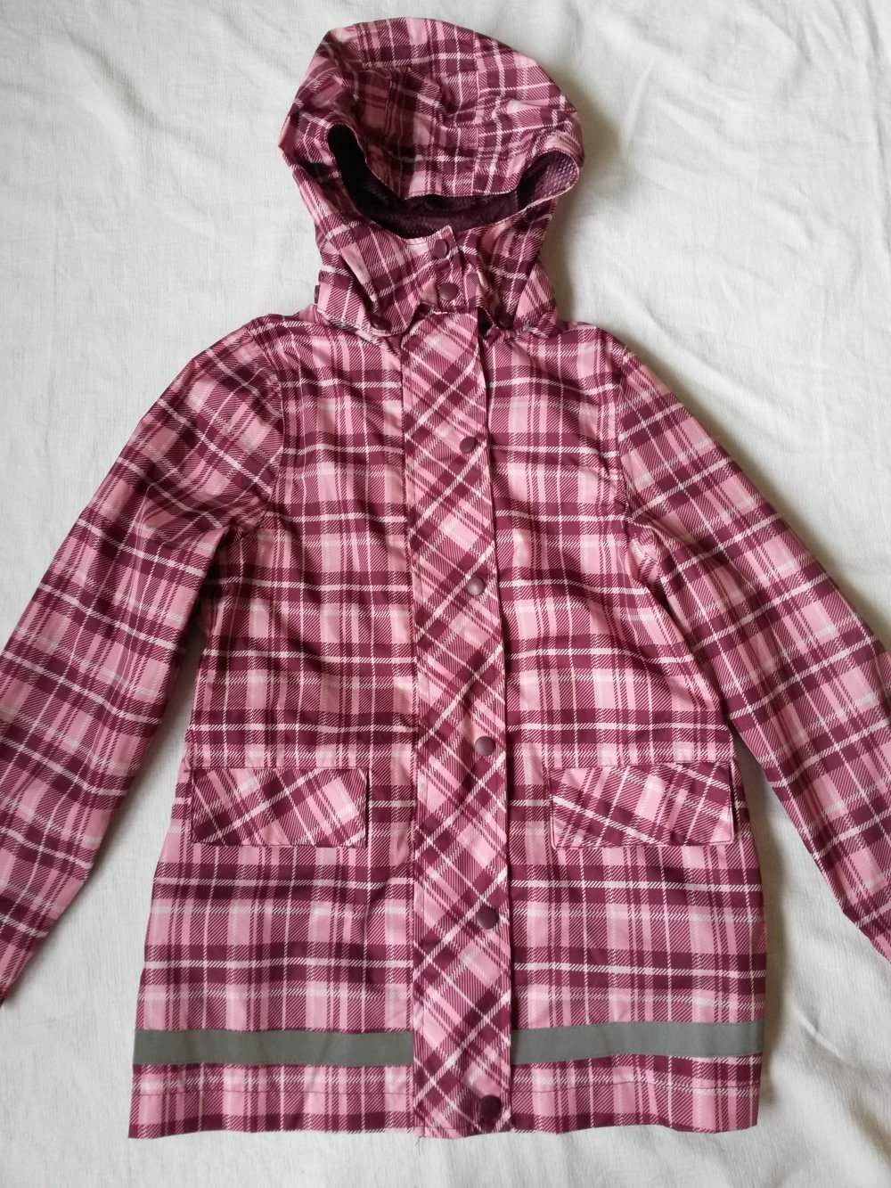 dünne Regenjacke in Gr. 122/128 von crivit kaum getragen