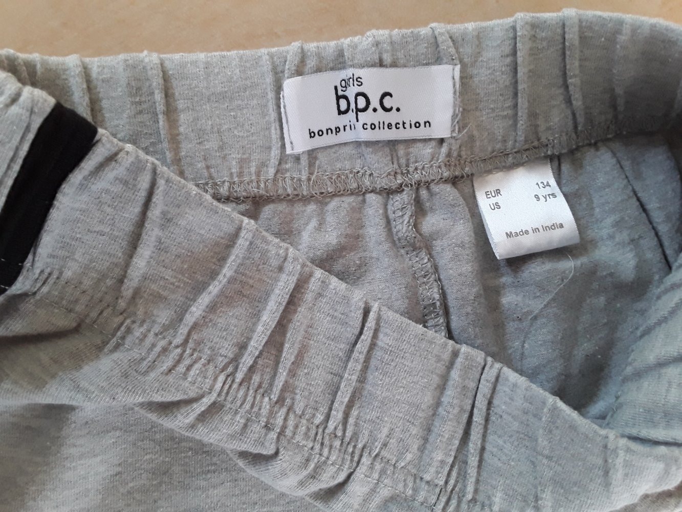 graue Jogginghose Gr. 134 von Bon Prix