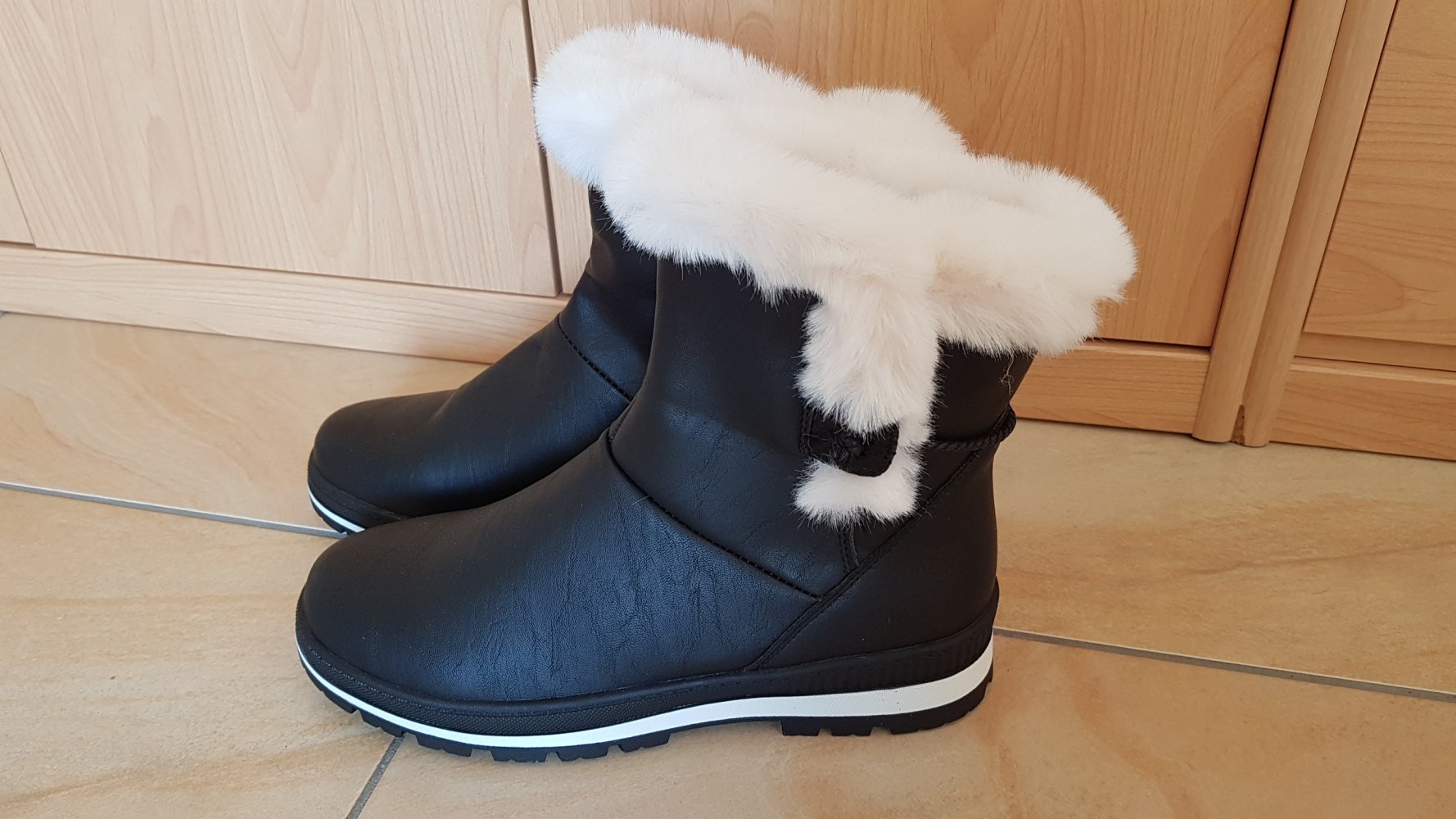 neue warme Stiefletten Gr. 40 von Tri international