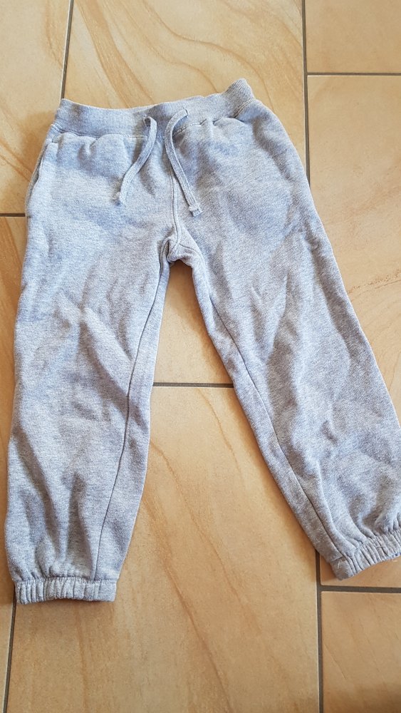 graue Jogginghose 98/104 lupilu