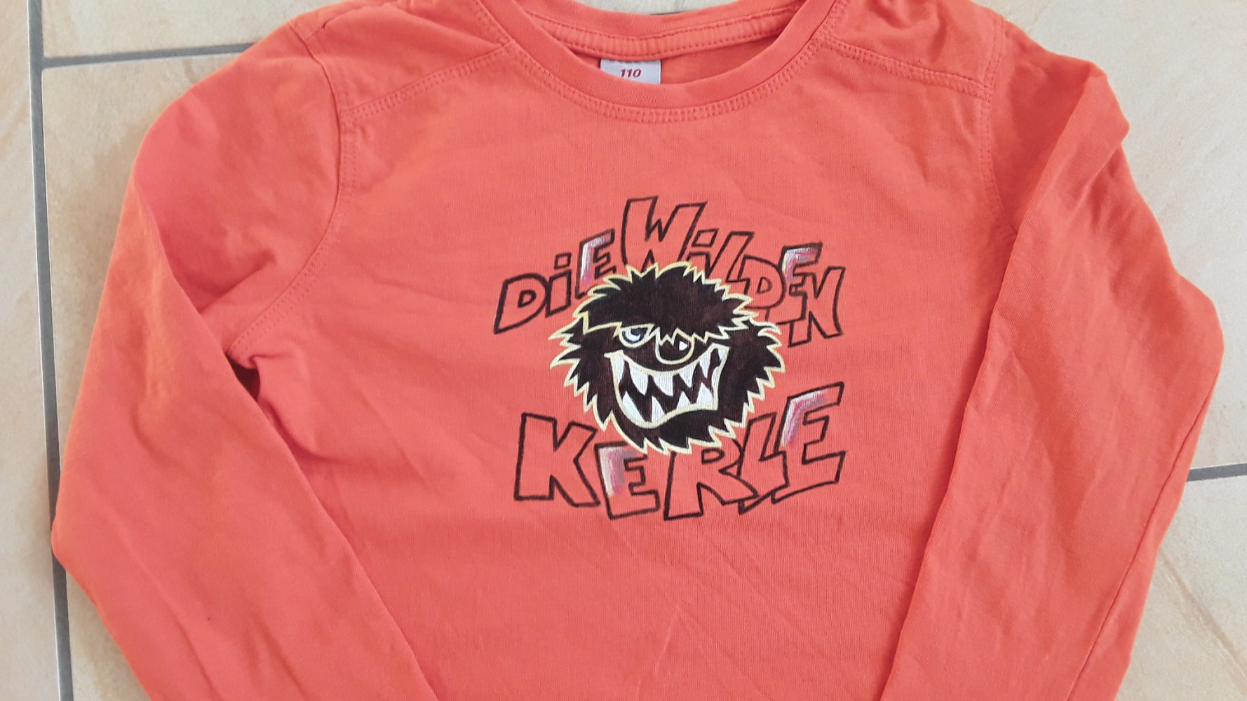 selbst bemaltes Langarmshirt 110