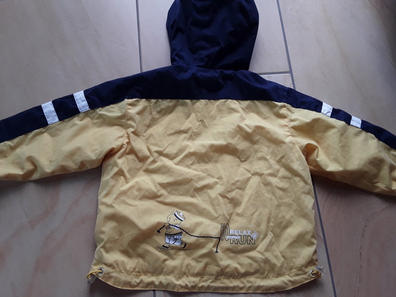 dünne Jacke in Gr. 86