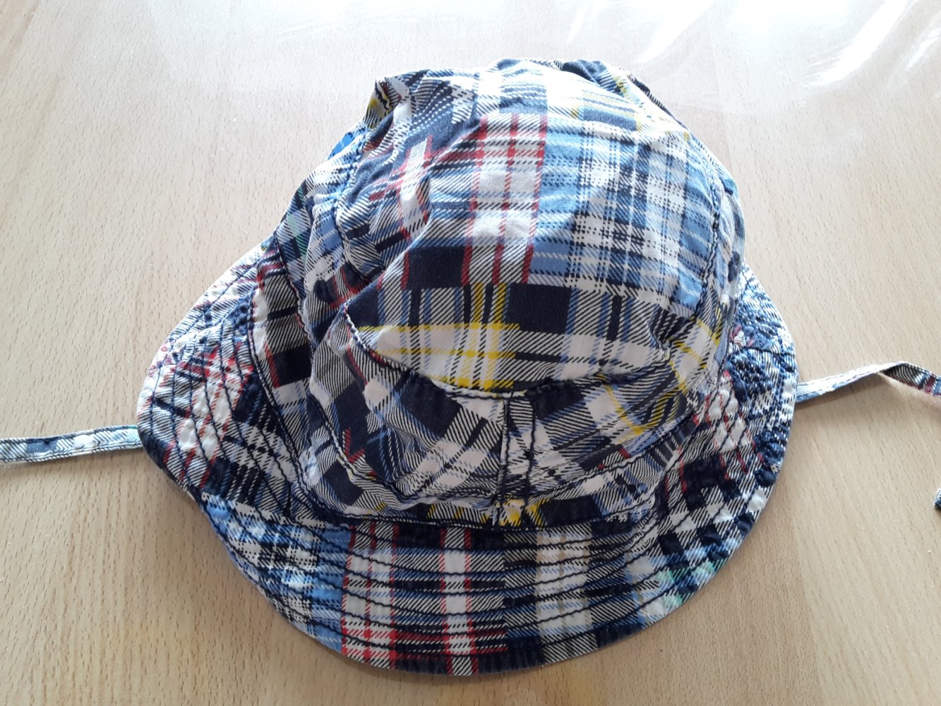 karierter Sommerhut / Fischhut in Gr. 86 von H&M