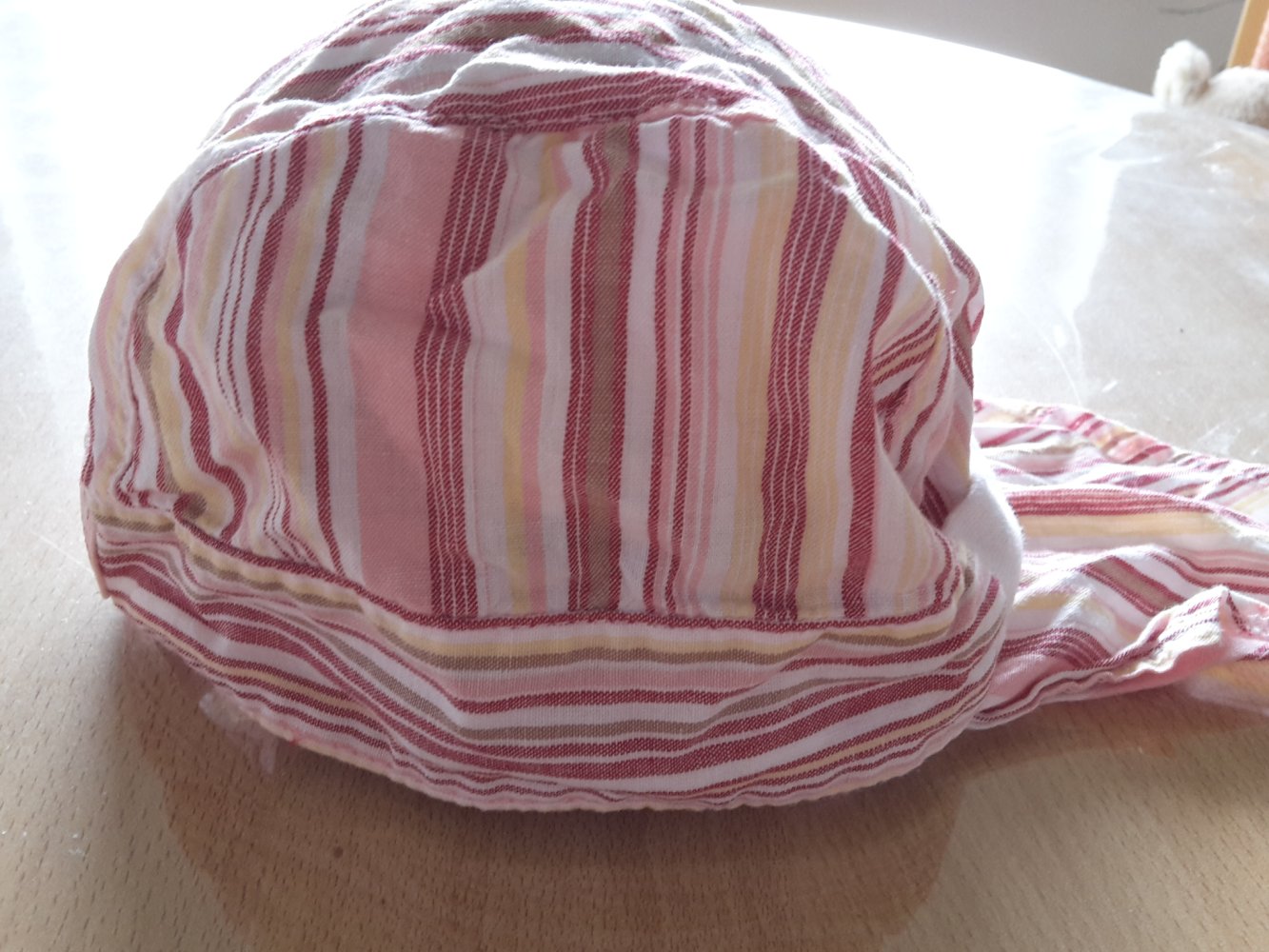dünne gestreifte Sommermütze mit Nackenschutz in Gr. 49-51 von Bobo
