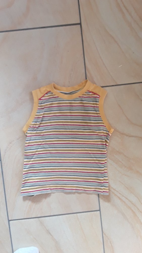 gestreiftes Achselshirt 104/110