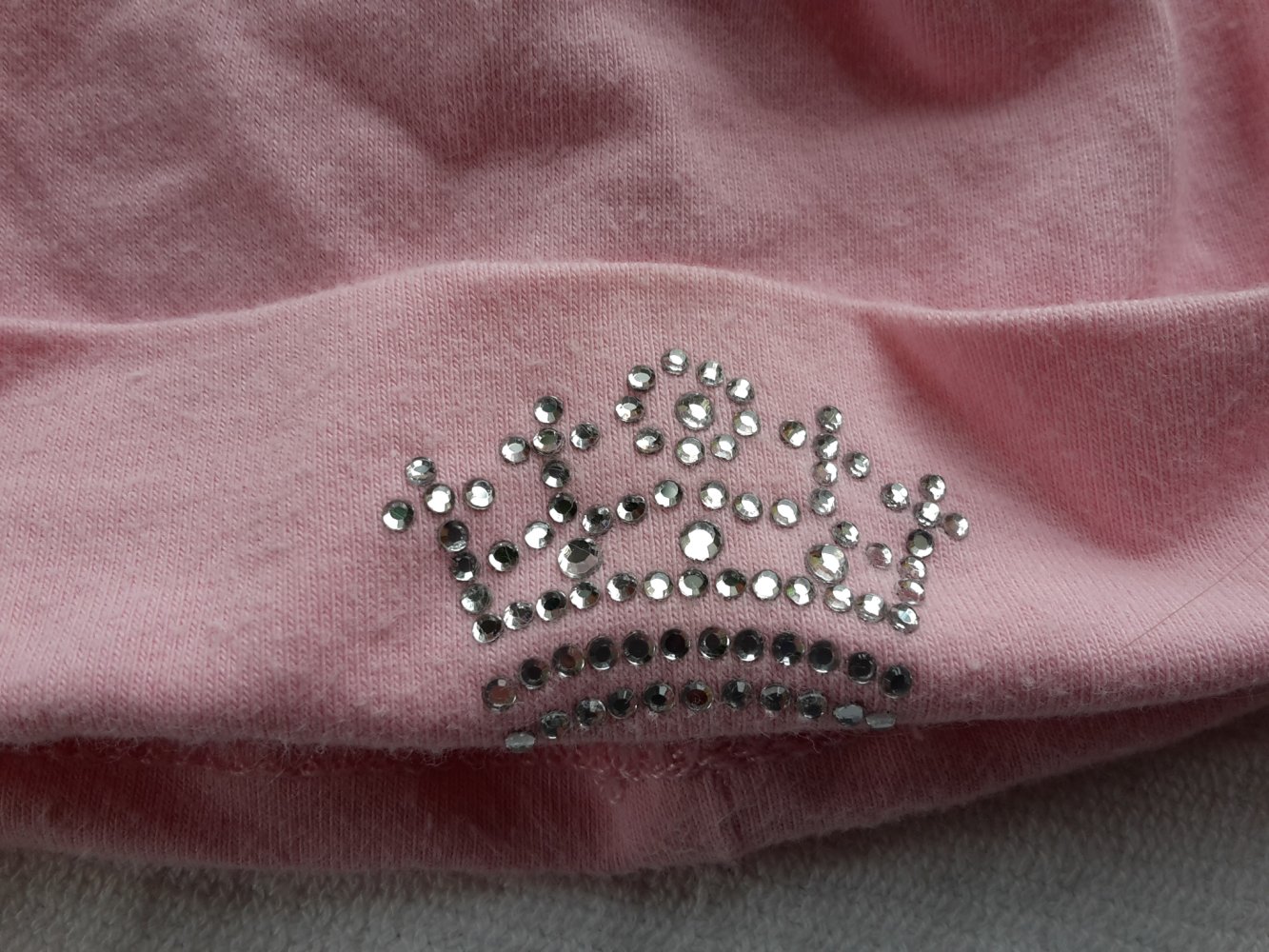 rosa Mütze mit Glitzersteinen in Gr. 98