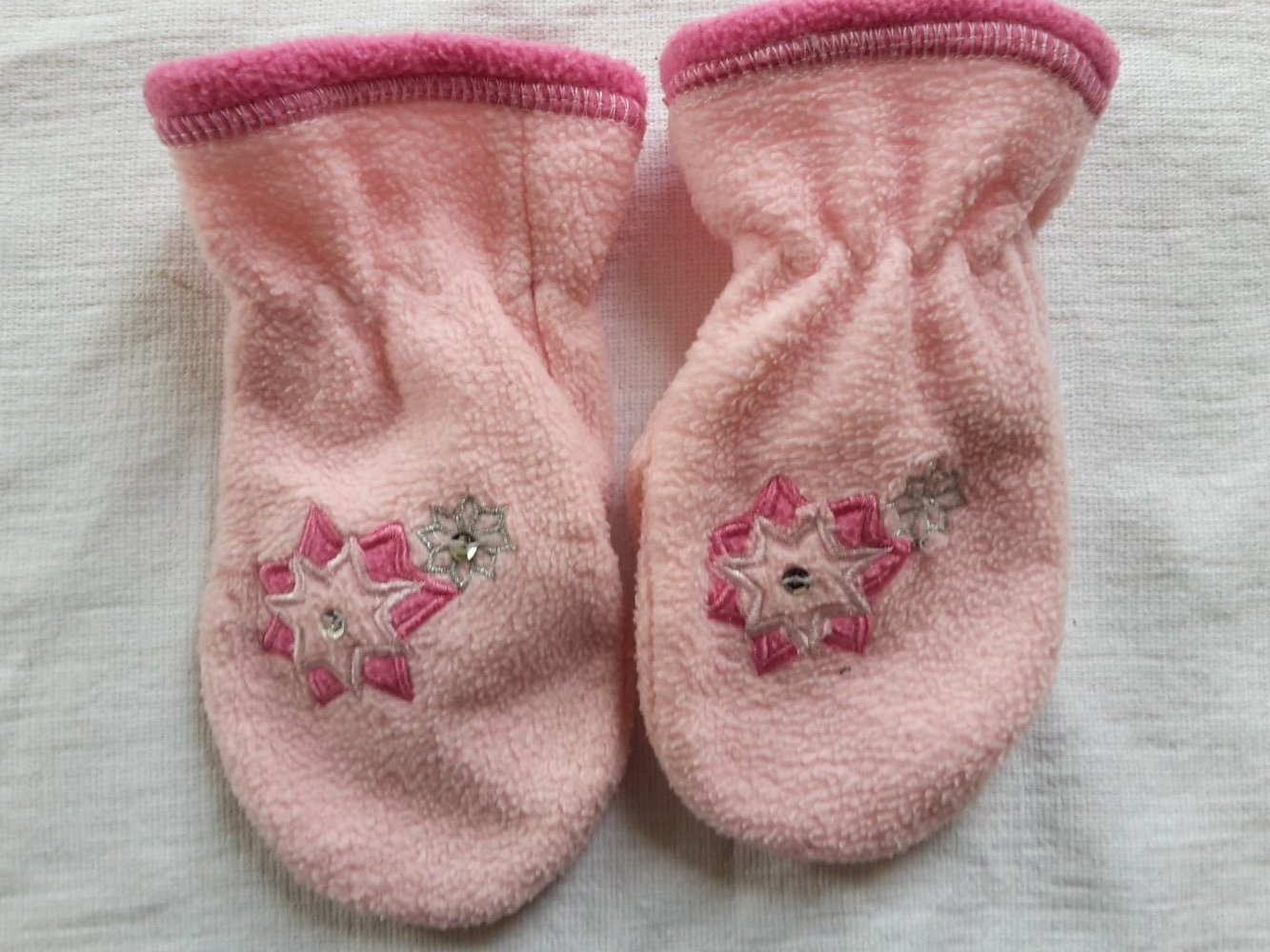 schöne Handschuhe für ca. 3-4 Jahre