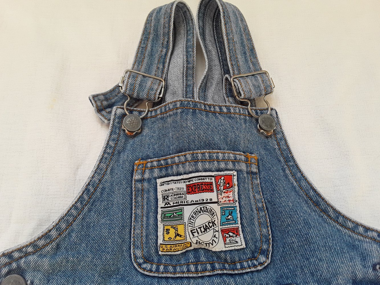 Jeanslatzshorts in Gr. 98