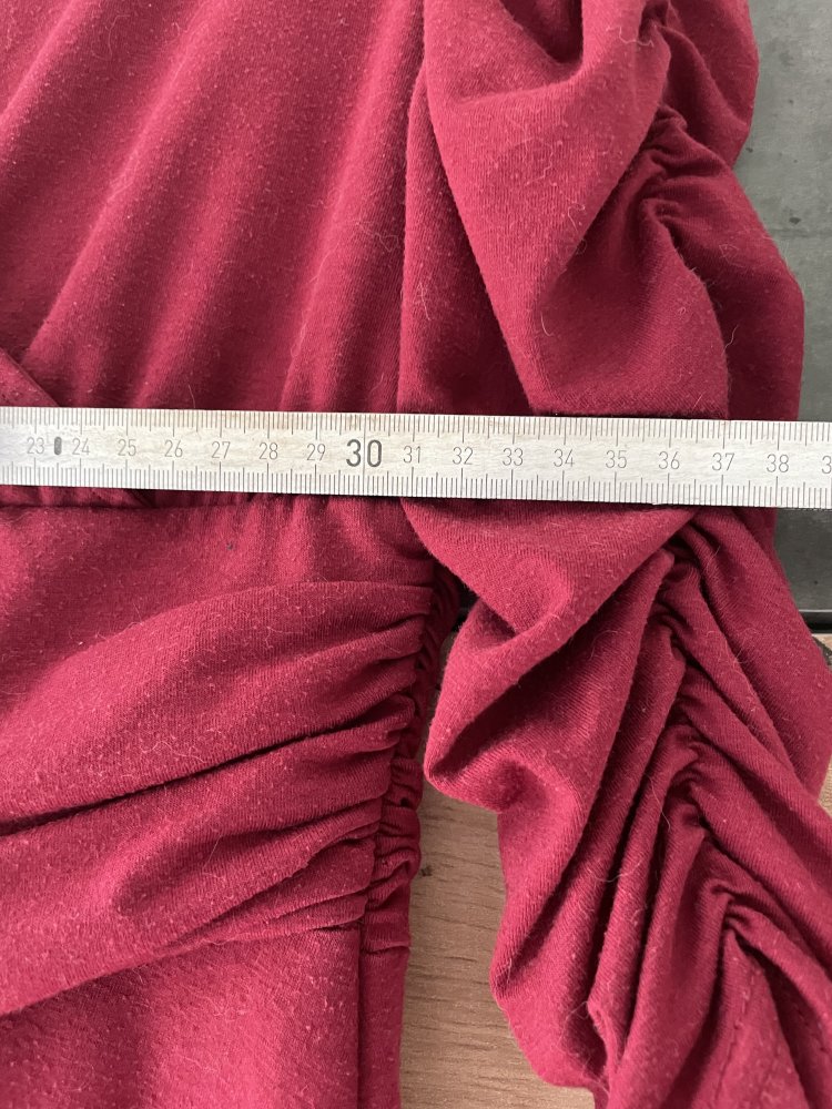 Rotes Kleid - Raffung - Halbe Ärmel - Wickeloptik - V-Ausschnitt - 36