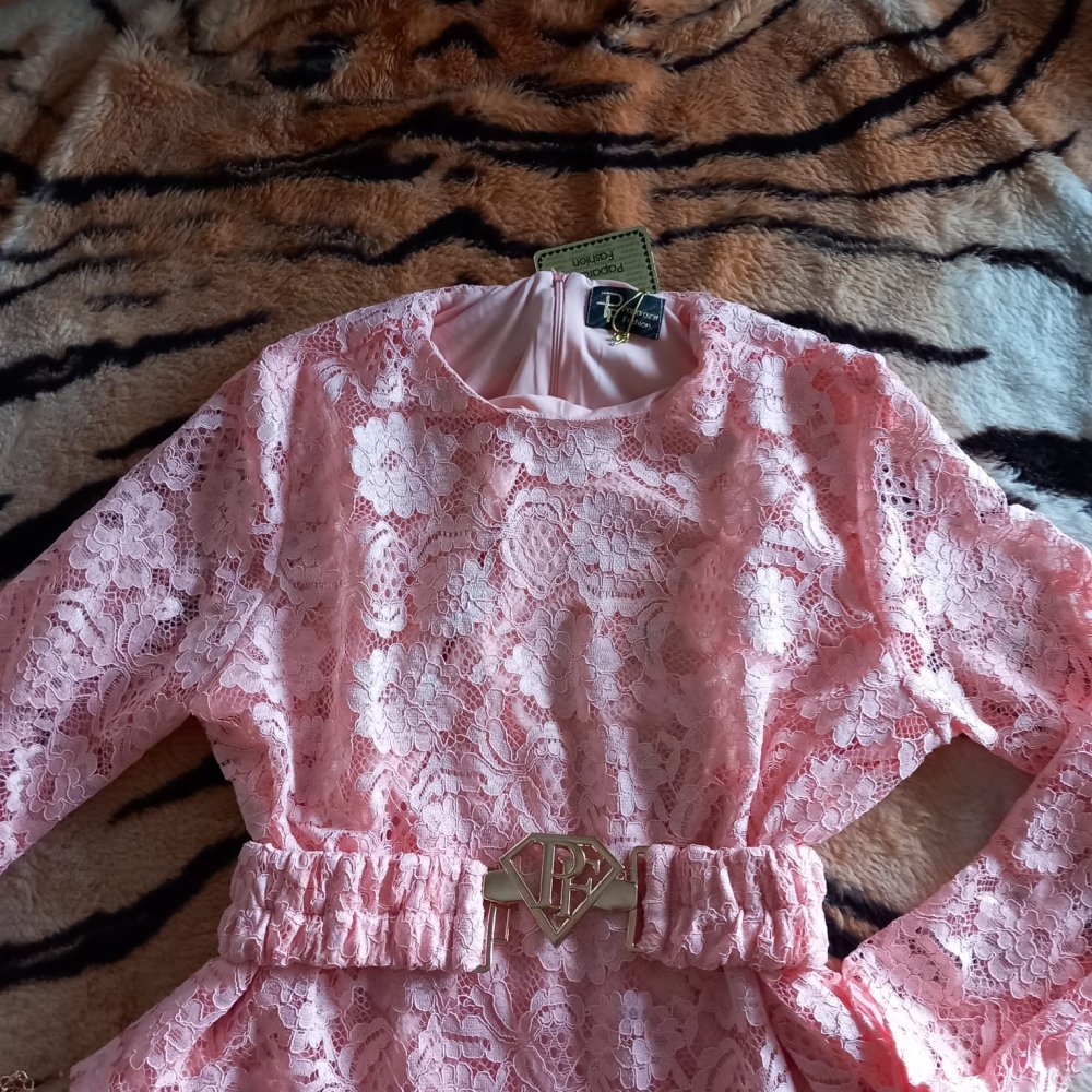 *** NEU ~ Traum ~ Spitze ~ Gürtel ***