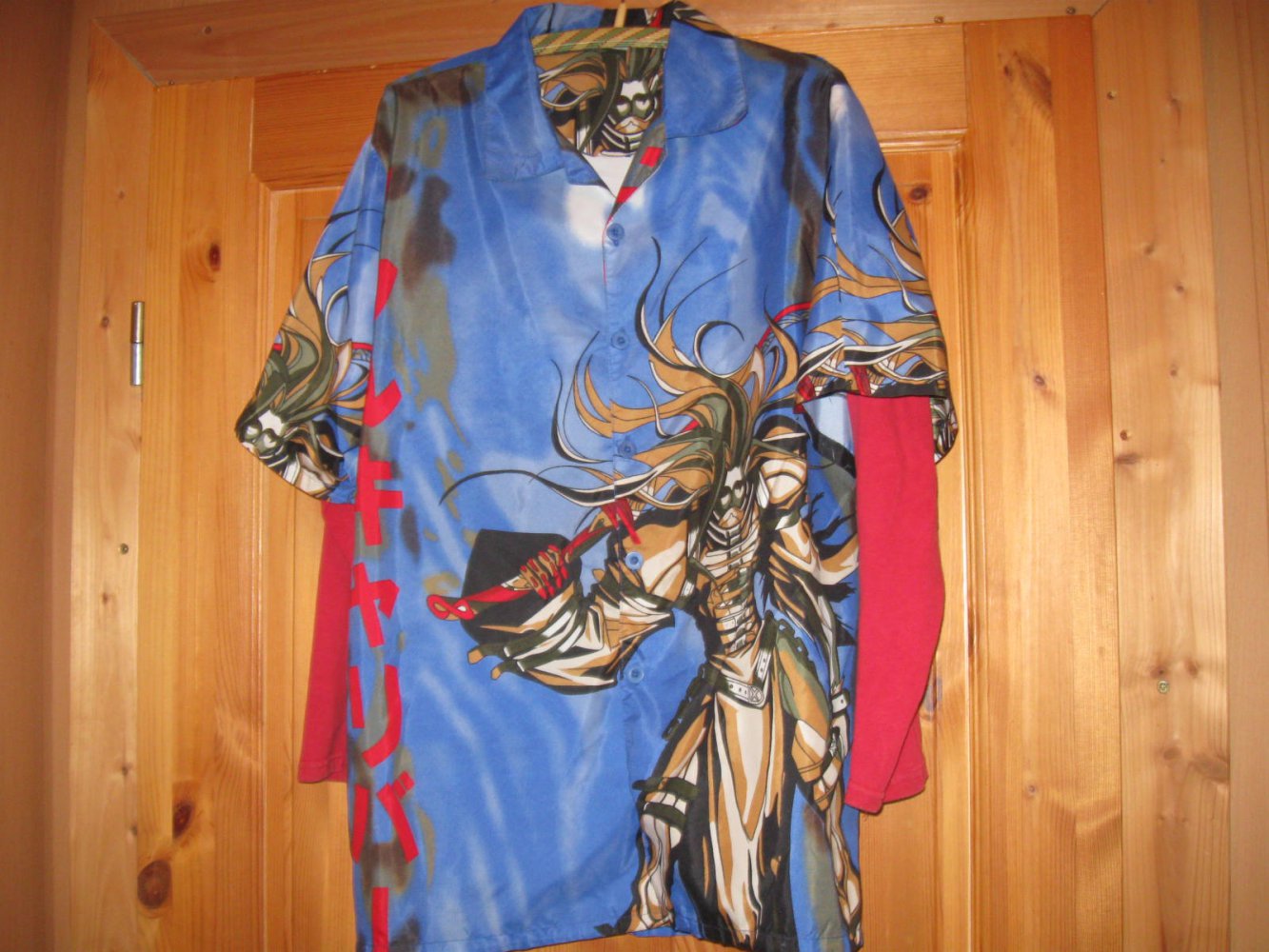 *** Schrilles Hemd ***