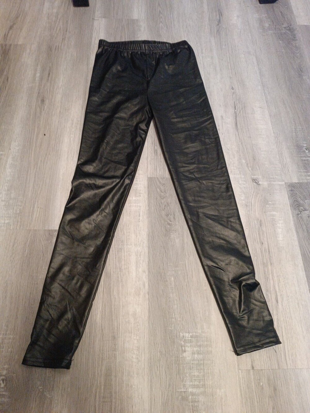 *** Leggings in Lederoptik ***