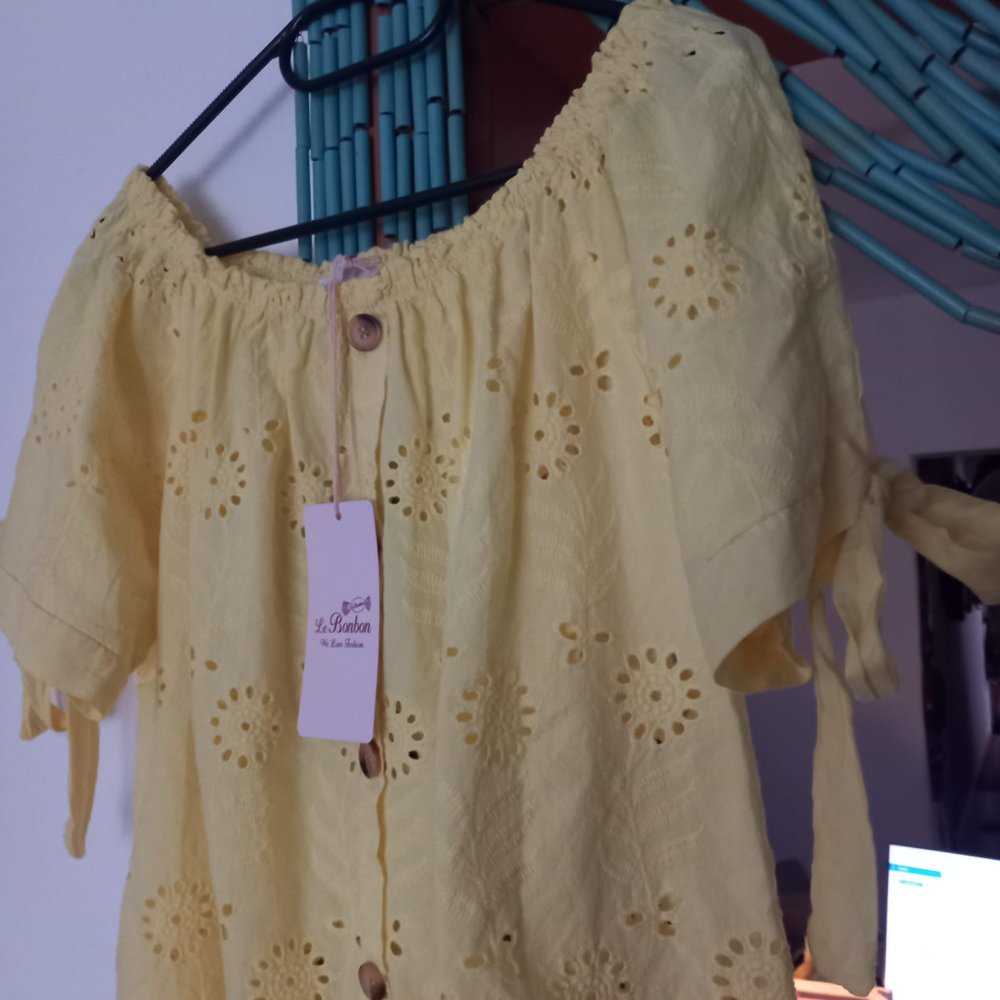 *** Neu ~ Bluse ~ Schleifchen ***