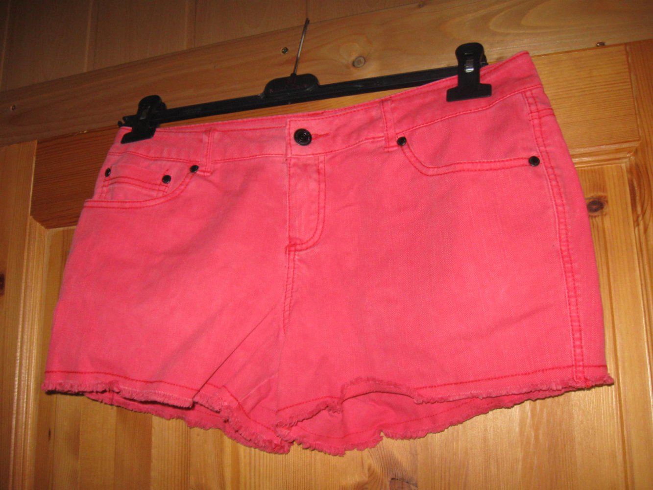 *** Kurze Shorts ***