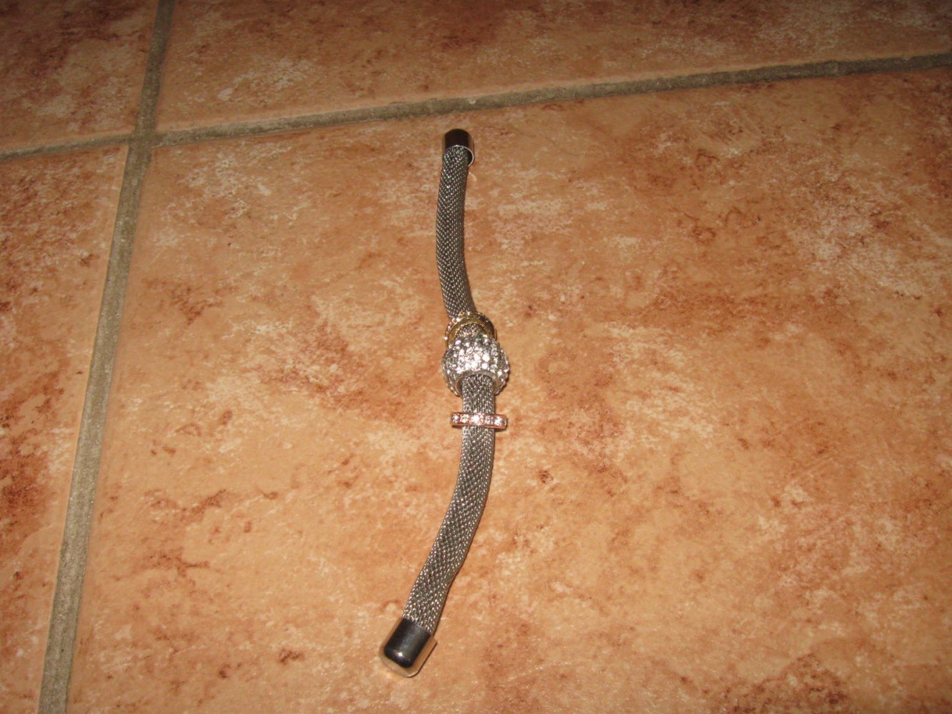 *** Neues ~ Armband ~ Edelstahl-Optik ***