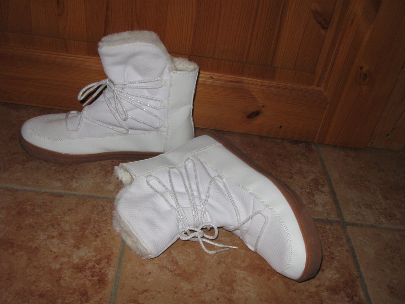 *** Neue ~ Fell ~ Stiefelchen ***