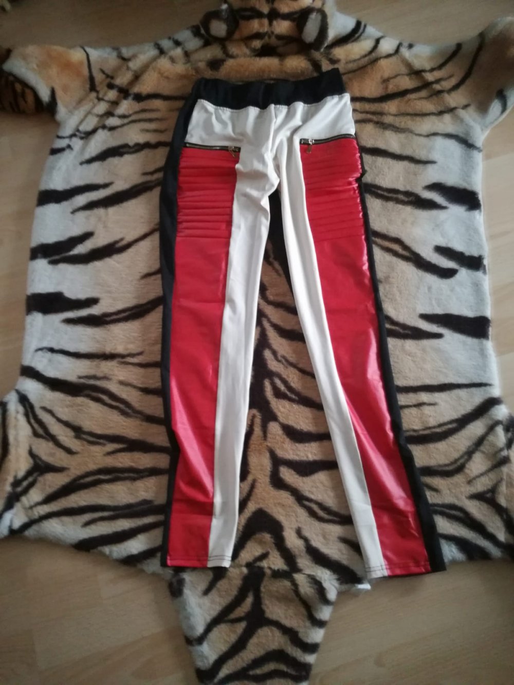 *** Leggings ~ Kunst Leder ~ Stretch Stoff ***