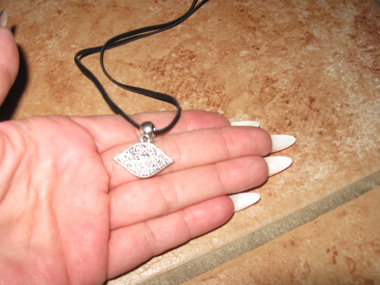 *** Neue Kette mit Augenhänger ***