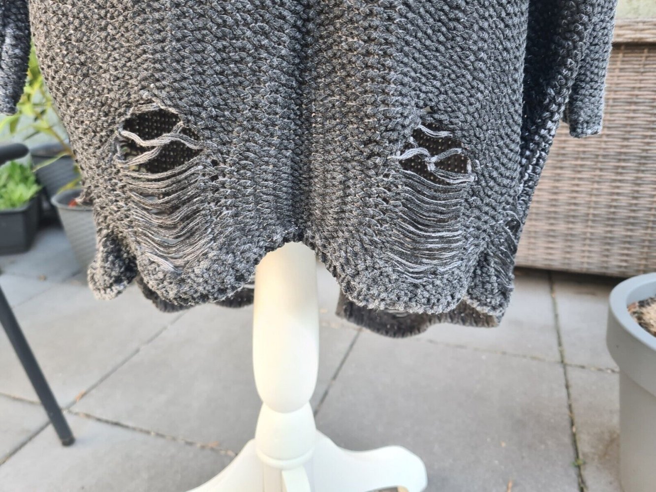 *** Ausgefallene Strick Jacke ~ Grobstrick ~ Schattiert ~ Gewollte Löcher ***