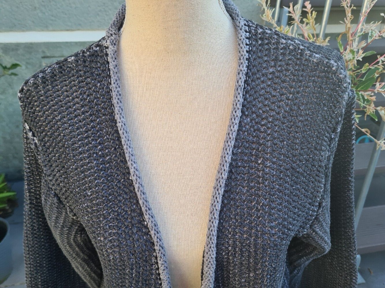 *** Ausgefallene Strick Jacke ~ Grobstrick ~ Schattiert ~ Gewollte Löcher ***