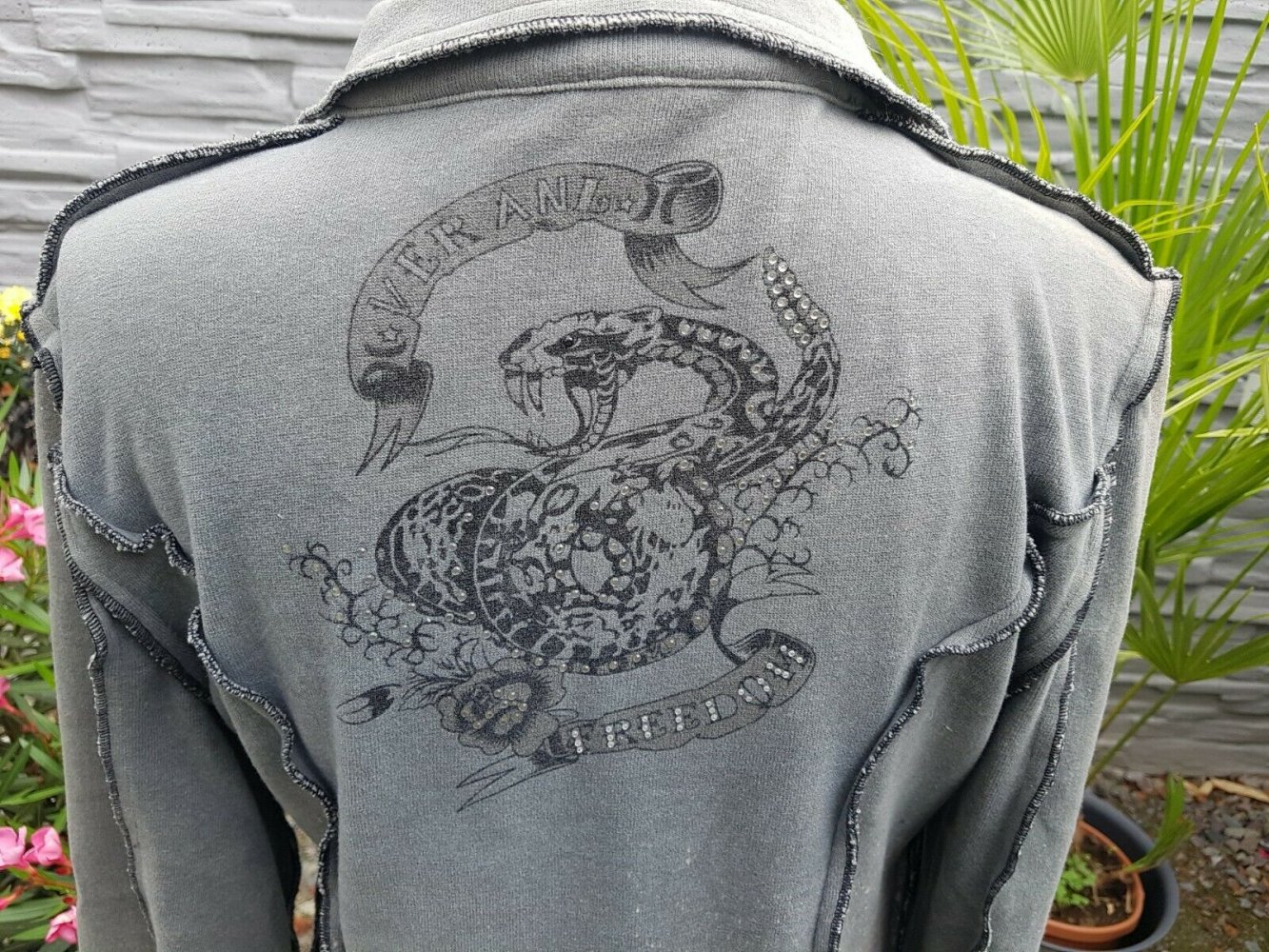 *** Weiche Sweat Jacke ~ Blazer ~ Strass ~ Used Look ***