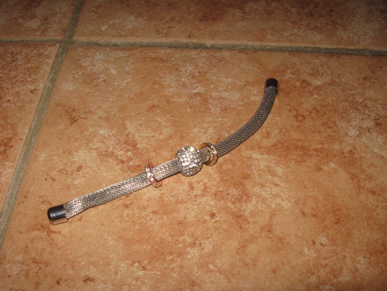 *** Neues ~ Armband ~ Edelstahl-Optik ***