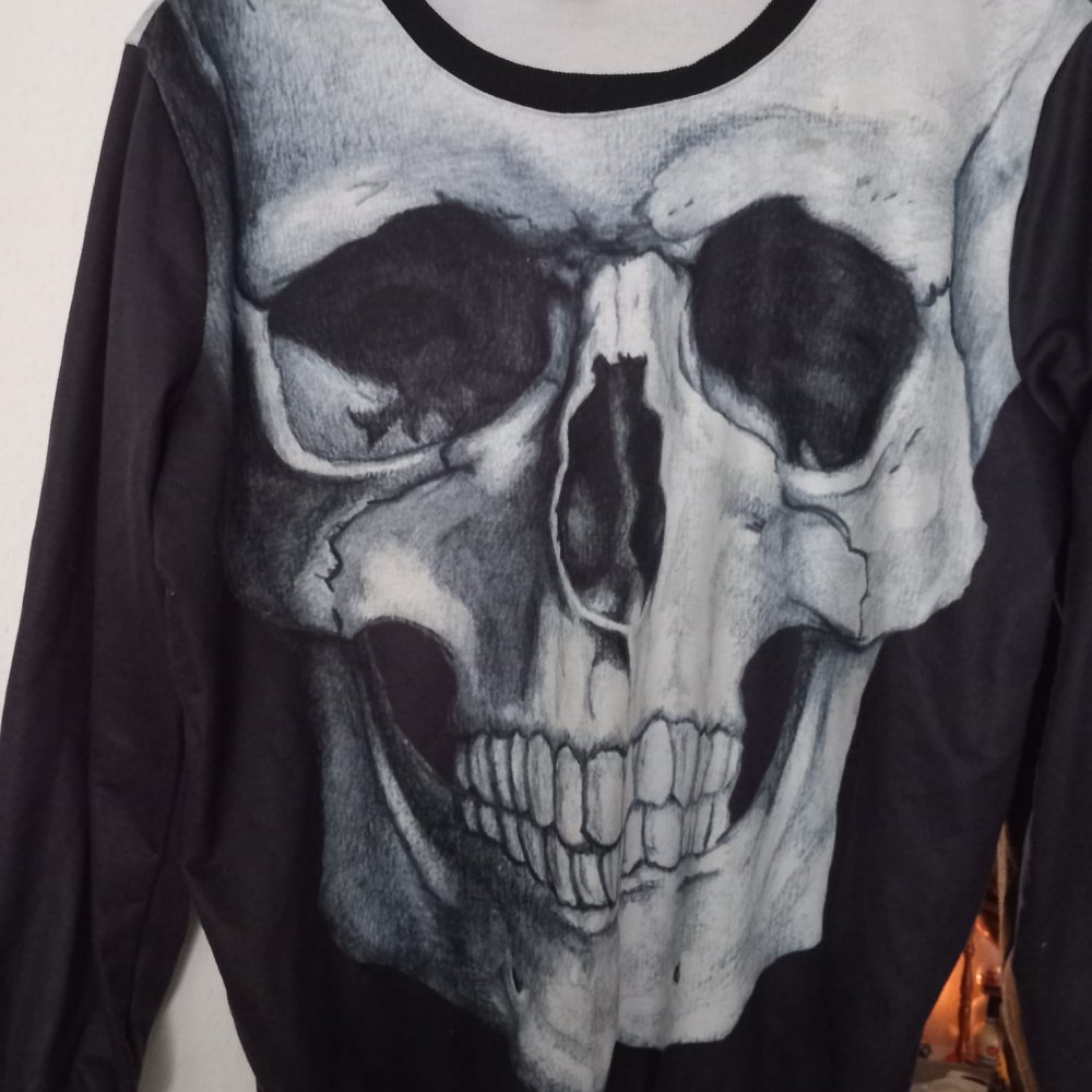 *** Super ~ Sweatshirt ~ Totenkopf ***