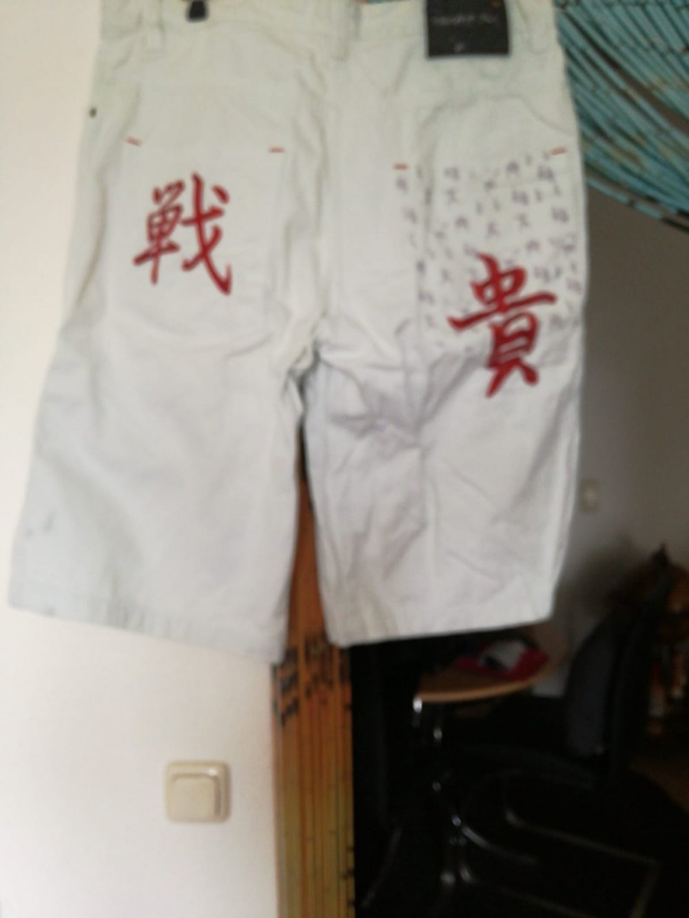 *** Bermuda mit Schönheitsfehler ***