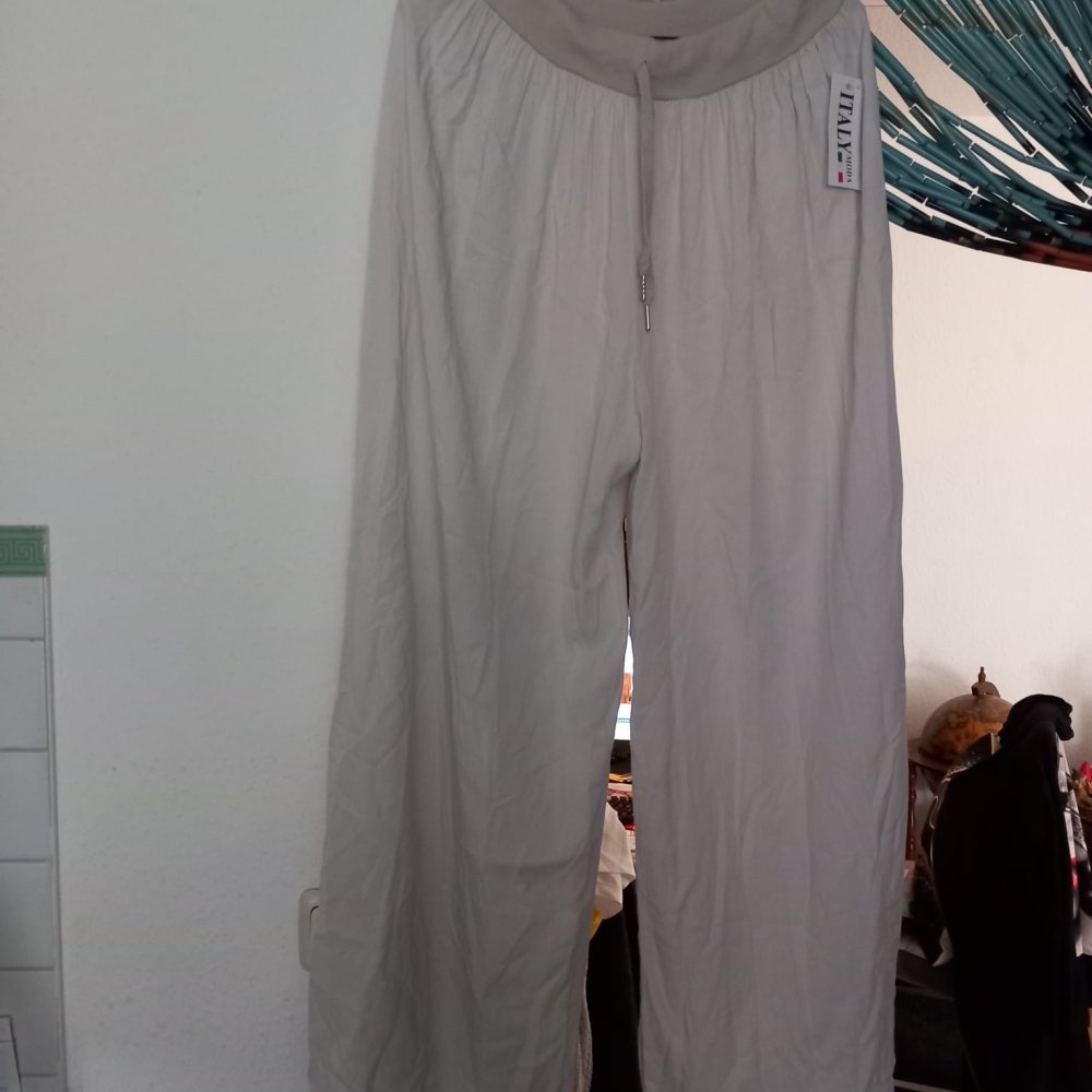 *** Neu ~ Leicht ~ Hose ***