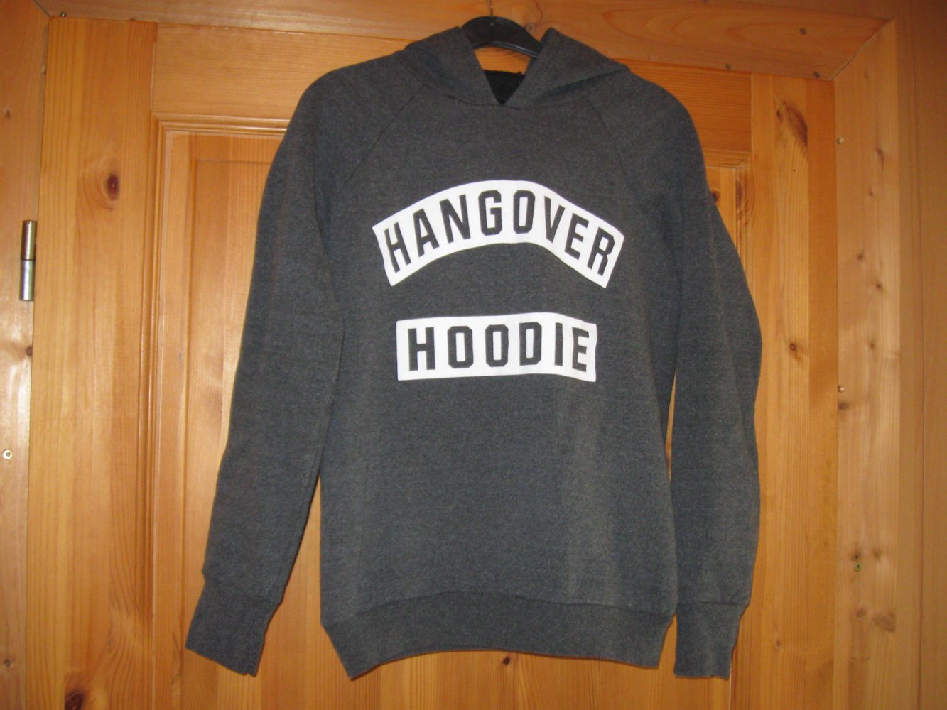 *** Hoodie mit Kapuze ***