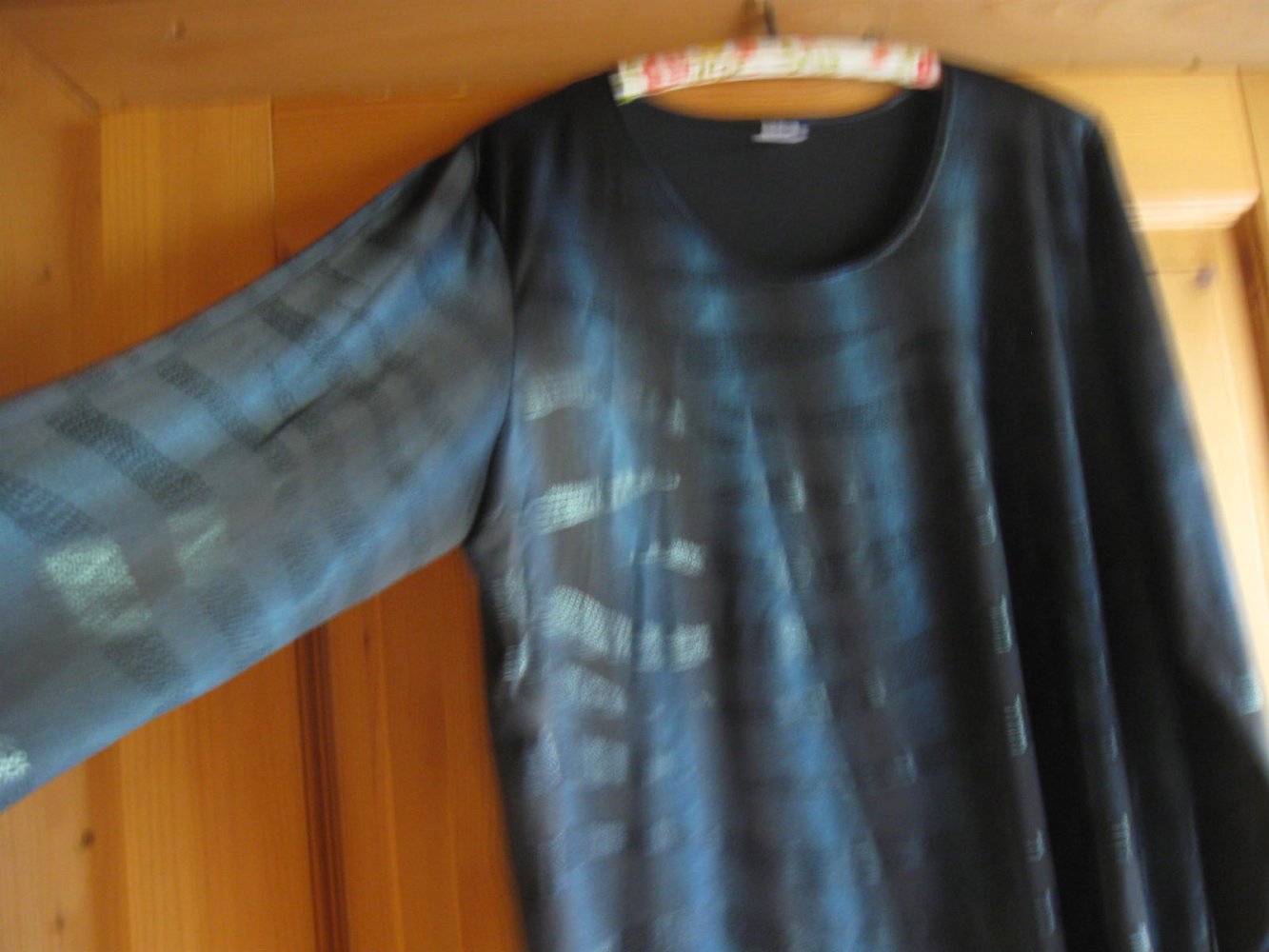 *** Shirt in Lederoptik ***