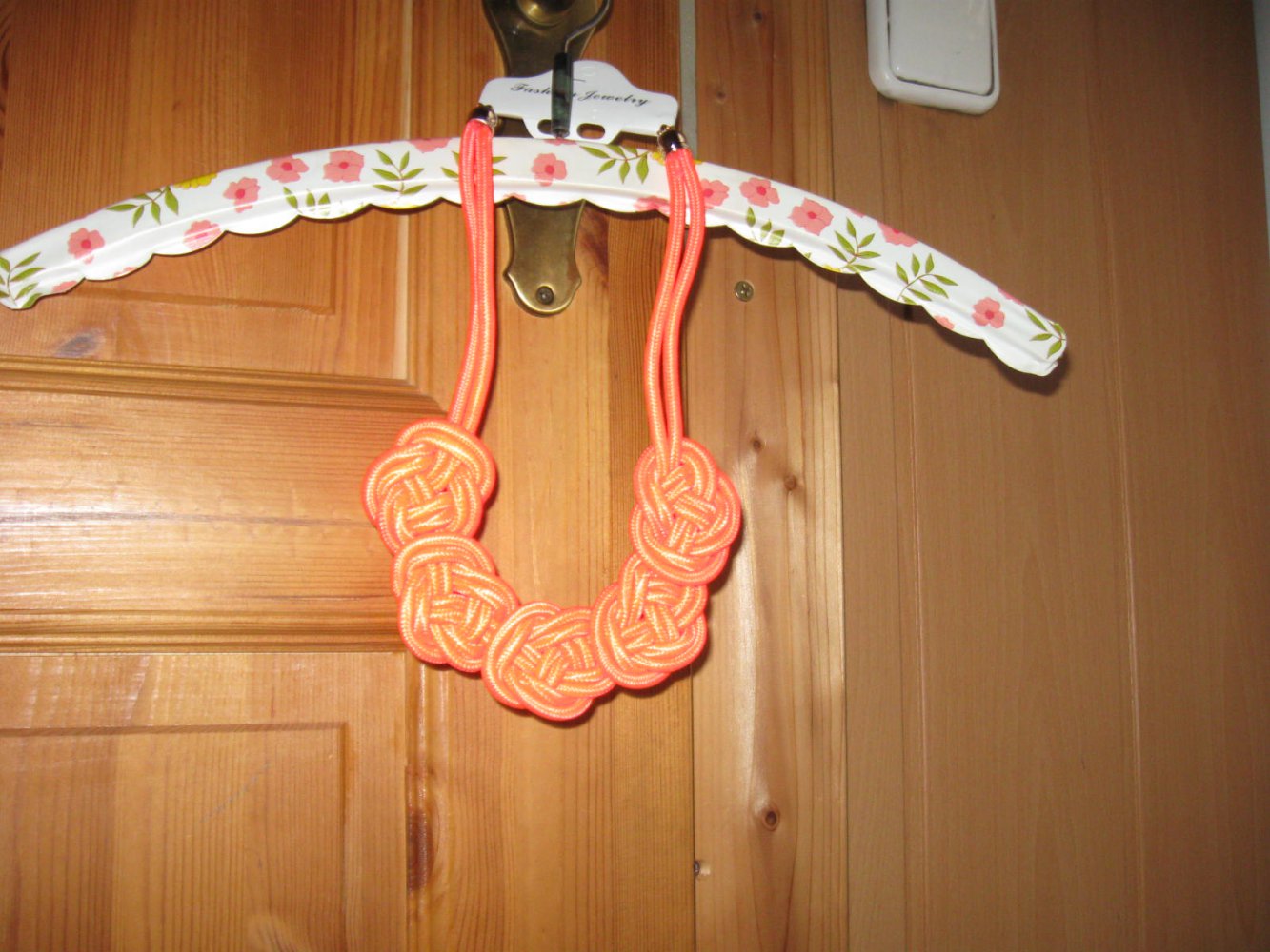 *** Neu ~ Geflochtene Halskette ~ Kordelkette ~ Modeschmuck ***