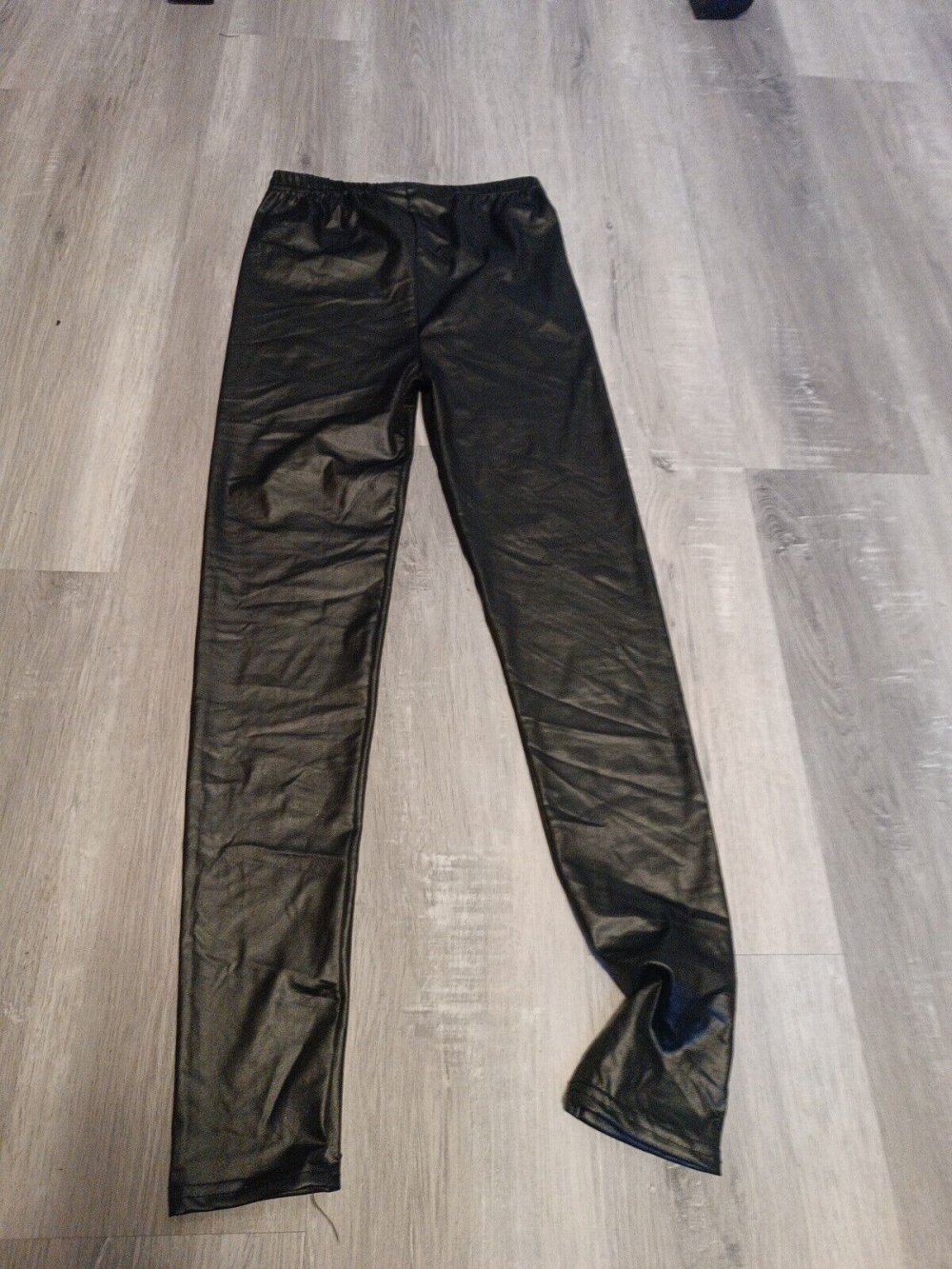 *** Leggings in Lederoptik ***