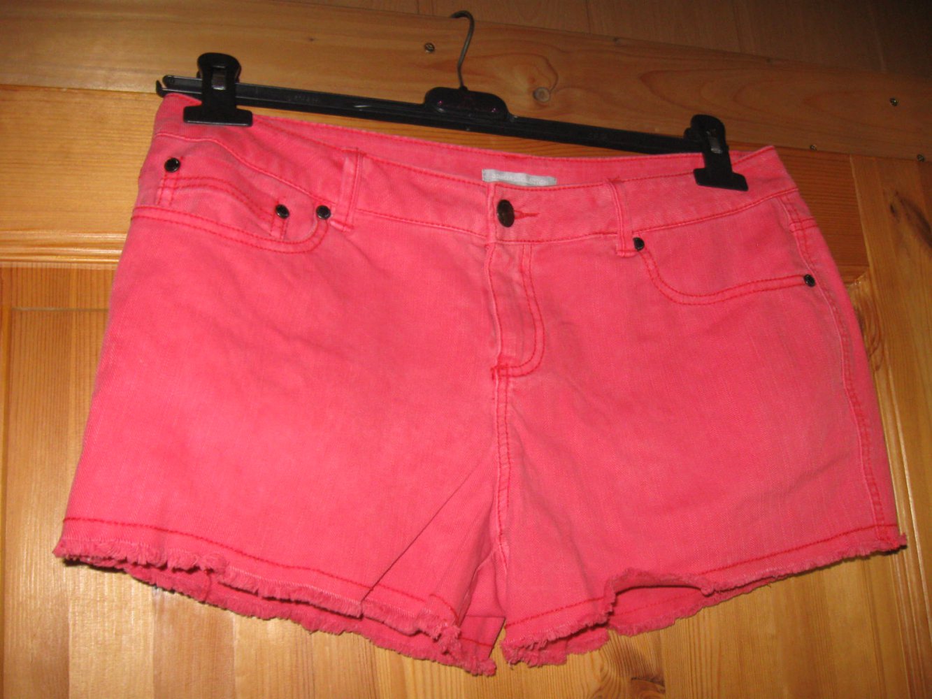 *** Kurze Shorts ***