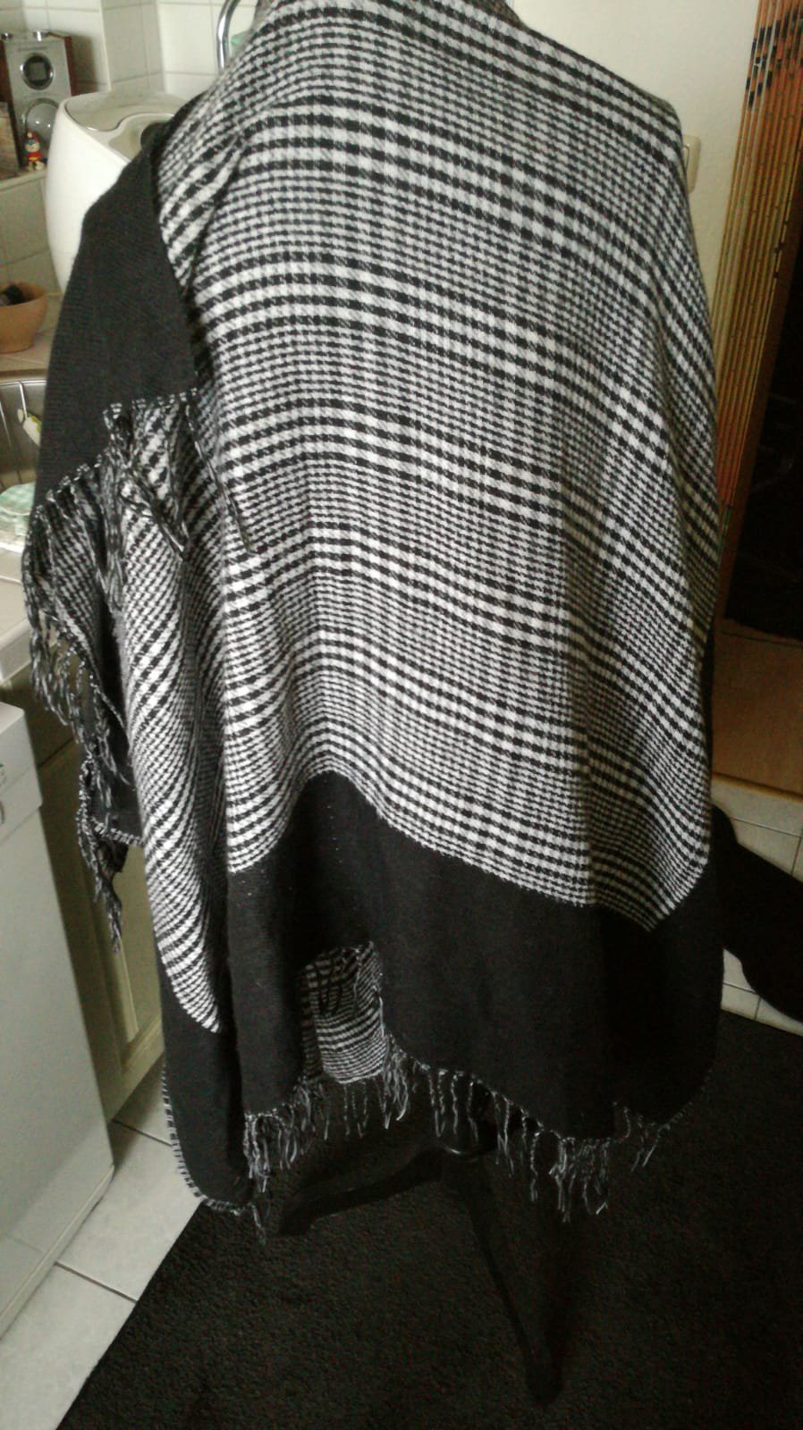 *** Toller Poncho ***